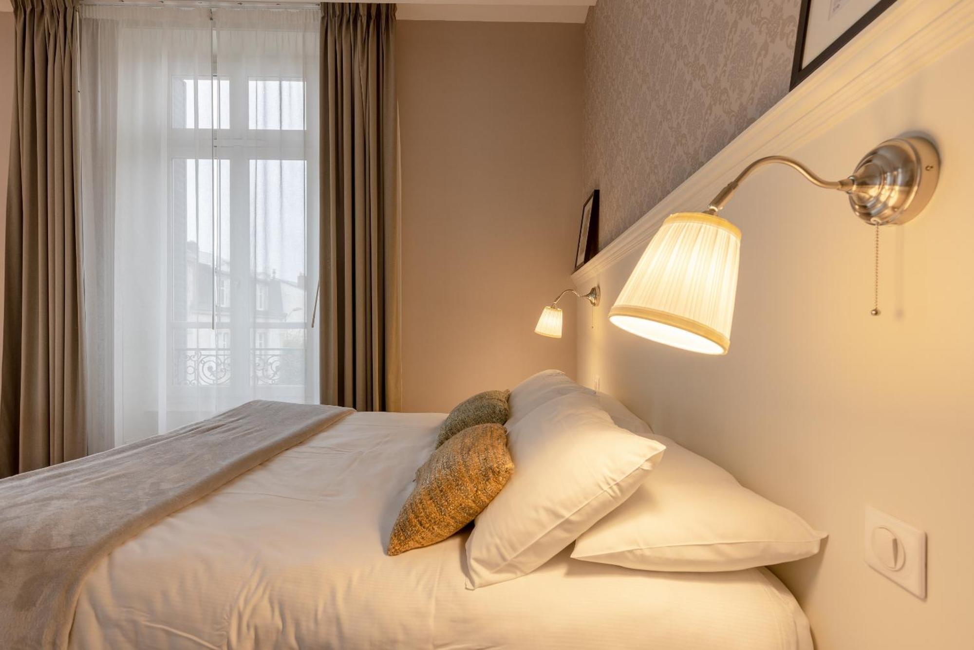 La Maison Blanche - Apparthotels De Charme Chic & Cosy A 350M Du Coeur De Ville De Limoges - Acces Autonome Zimmer foto