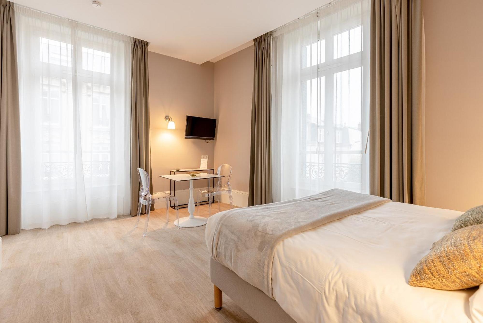 La Maison Blanche - Apparthotels De Charme Chic & Cosy A 350M Du Coeur De Ville De Limoges - Acces Autonome Zimmer foto