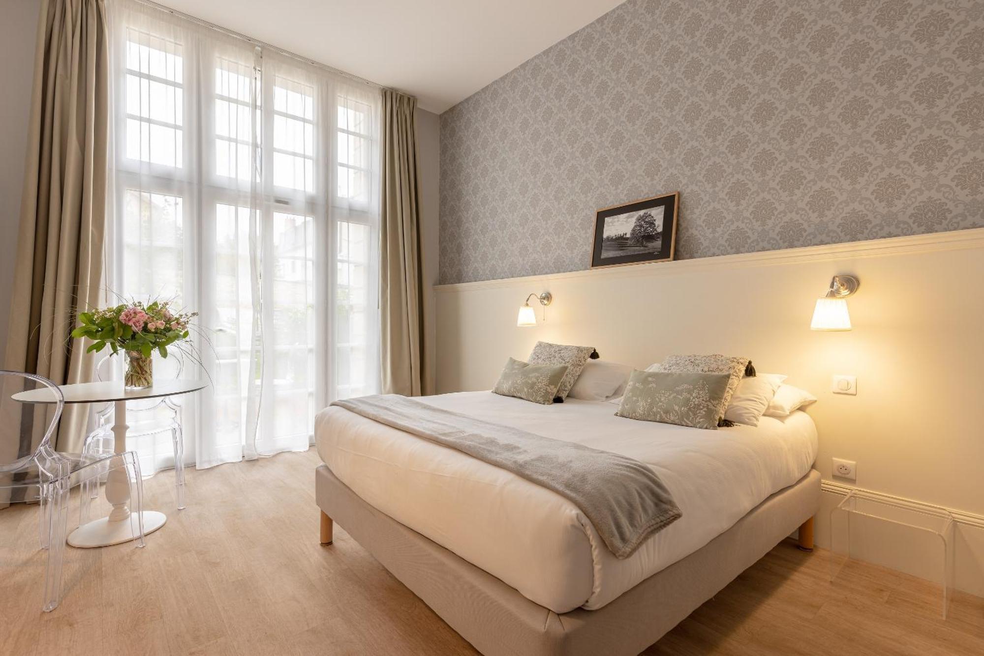 La Maison Blanche - Apparthotels De Charme Chic & Cosy A 350M Du Coeur De Ville De Limoges - Acces Autonome Exterior foto
