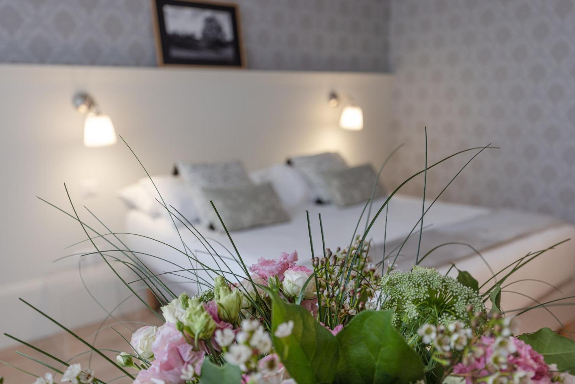 La Maison Blanche - Apparthotels De Charme Chic & Cosy A 350M Du Coeur De Ville De Limoges - Acces Autonome Exterior foto